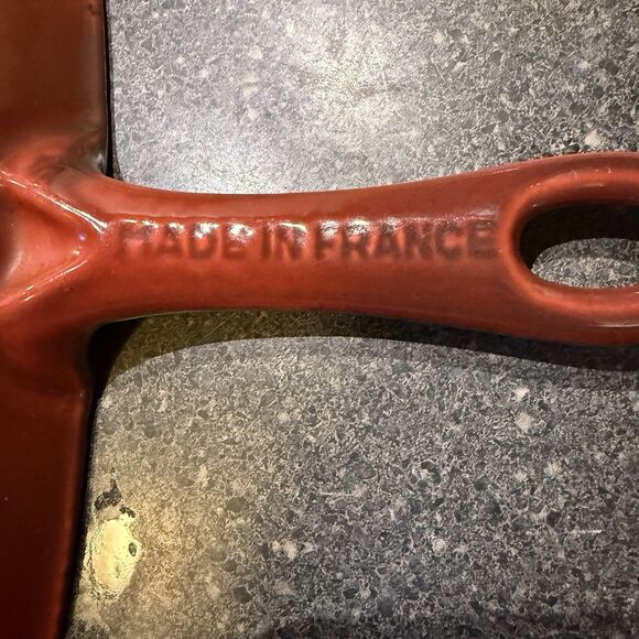 Staub Cast Iron Skillet Square Grill Pan #26 Red Enamel  12" 2 Spouts France - Picture 4 of 8